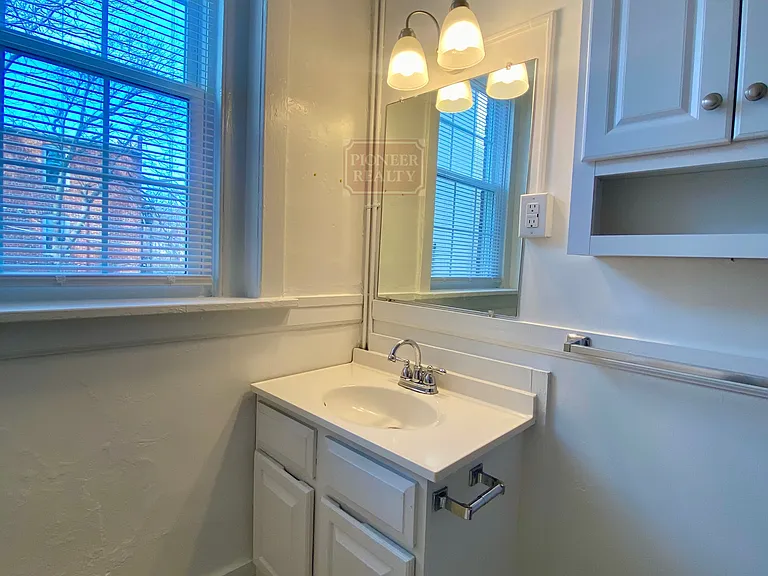 3110 Kensington Ave #8 — Photo 26