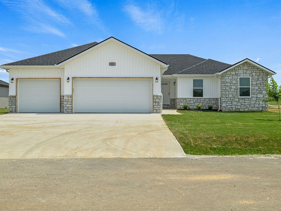 1st image of 416 Beaver Tail Road