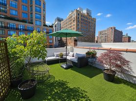 353 Amsterdam Ave, New York, NY