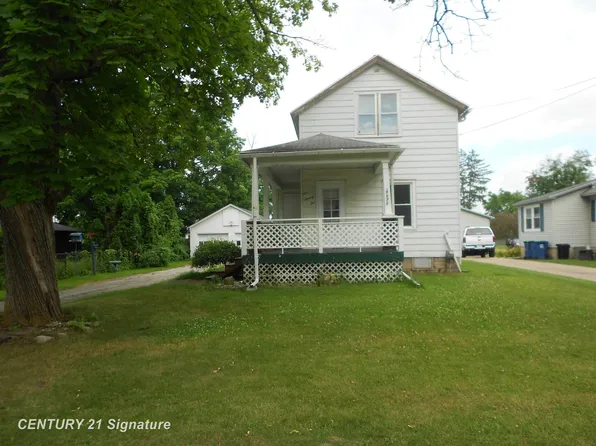 175 N 3rd St, Freeland, MI 48623