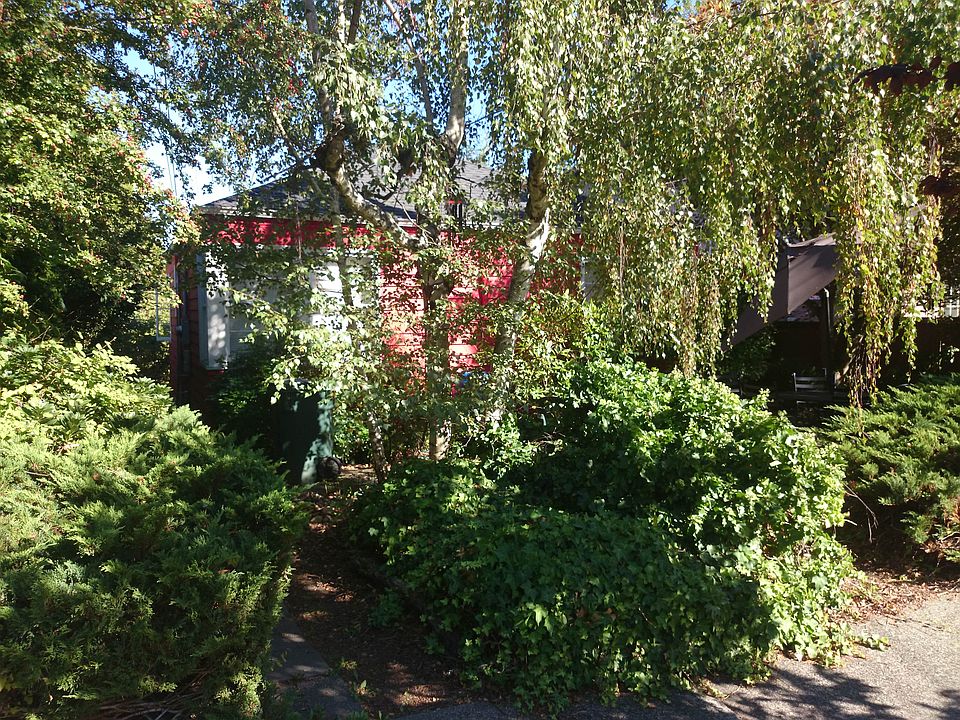 2nd image of 6230 37th Ave NE