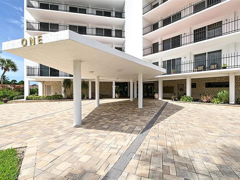 1 Benjamin Franklin Dr #93 — Photo 4