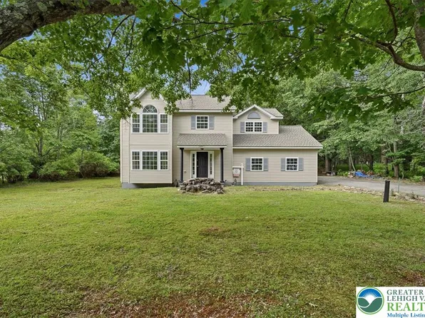 167 Bull Run, Long Pond, PA 18334