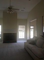 2nd image of 525 Jasmine Ln