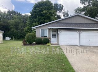 7255 Periwinkle Ave SE, Grand Rapids, MI 49508