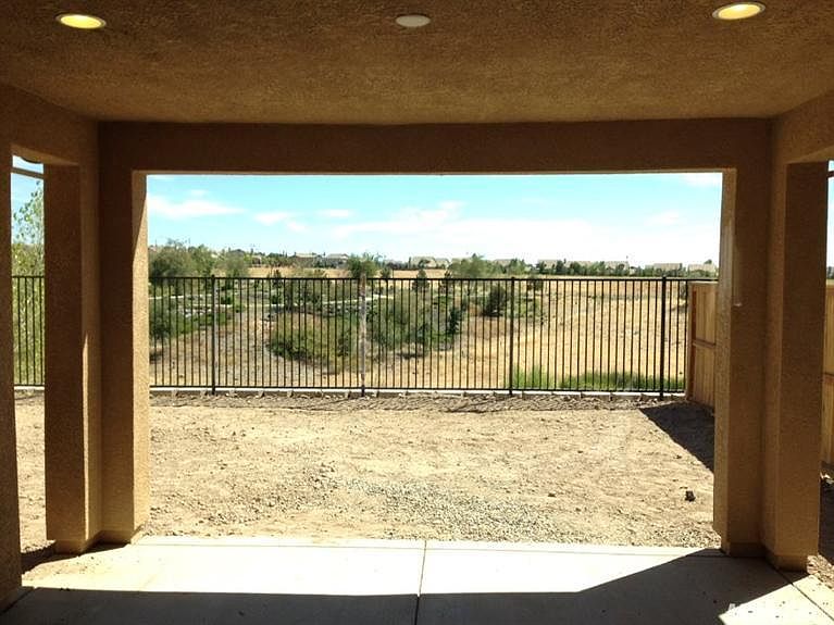 1st image of 892 Calico Dr