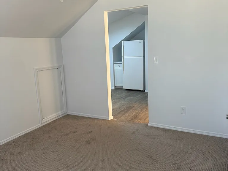 18 Linden Pl #2 — Photo 8