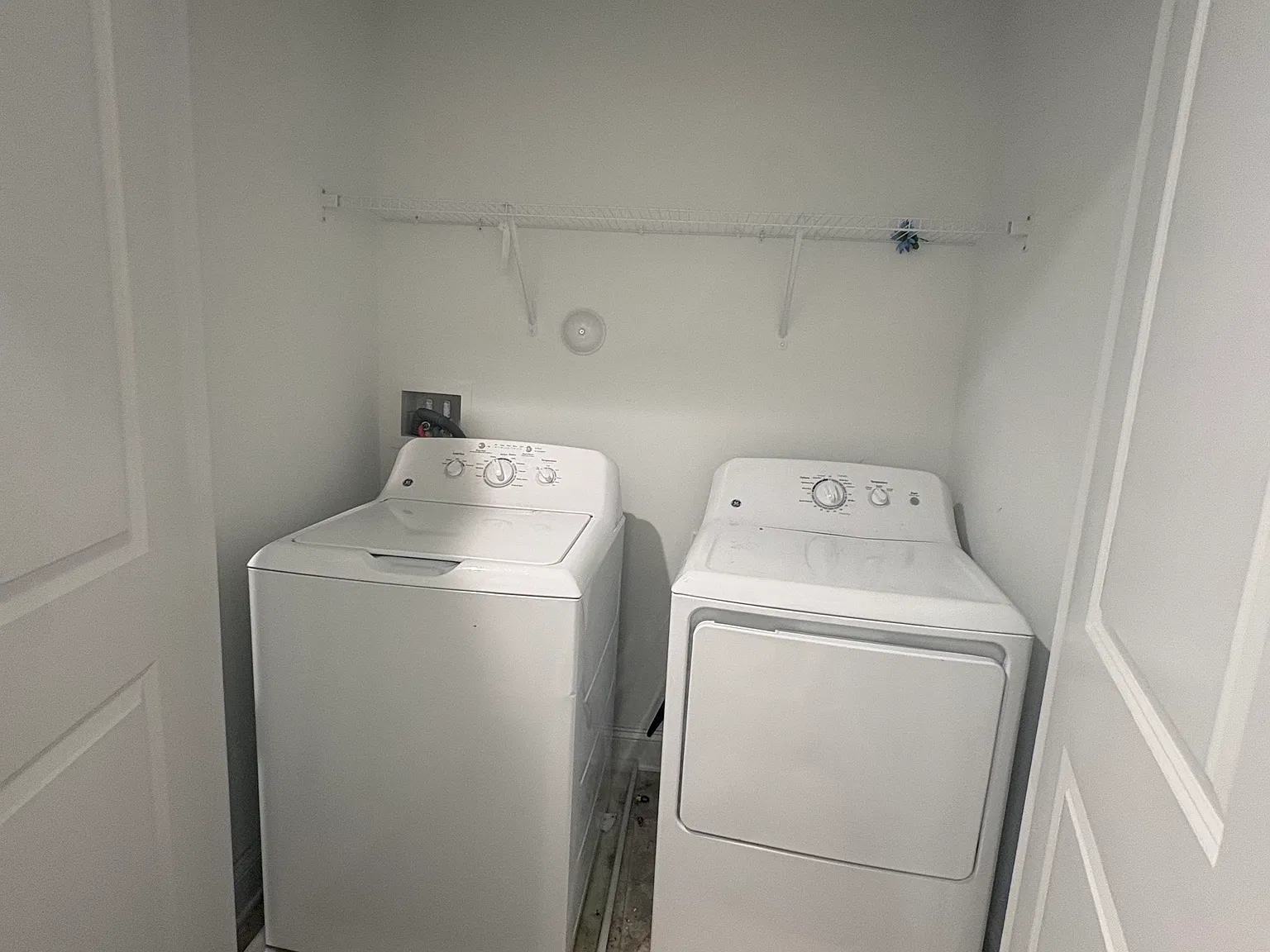 3 bed, 1760 sqft, $2,300 — Photo 3