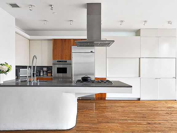 2nd image of 88 Wyckoff St APT 3F
