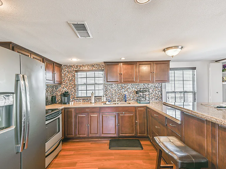 3919 San Jacinto Dr — Photo 7