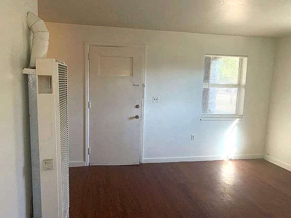 2nd image of 101 Ellinor Ct #A