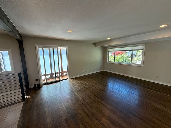 3rd image of 2612 Delwood Ave