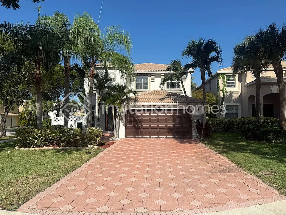 1231 Oakwater Dr