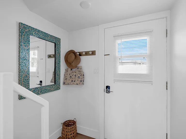 4831 Saxon Dr #205 — Photo 25