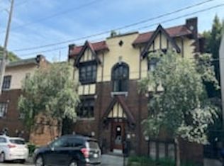 2393 Queen St E #18, Toronto, ON M4E1H5
