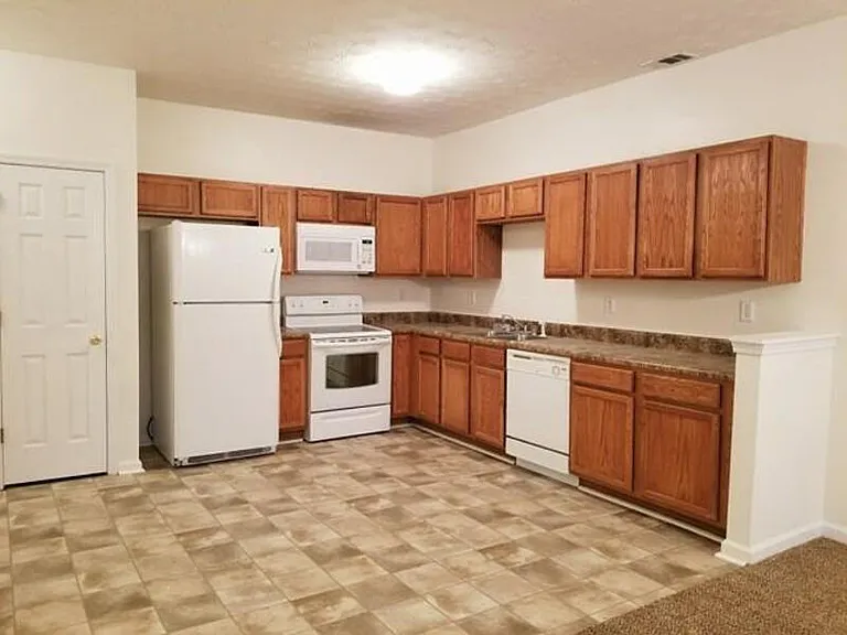 2510 Marlin Dr — Photo 3