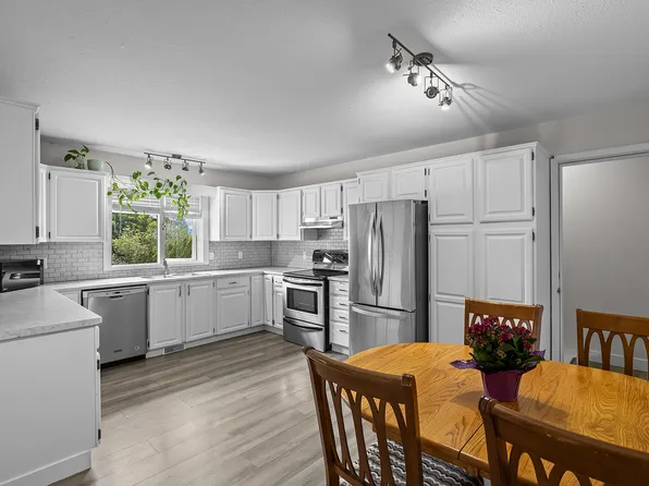 3463 Logan Rd, West Kelowna, BC V4T 1N6