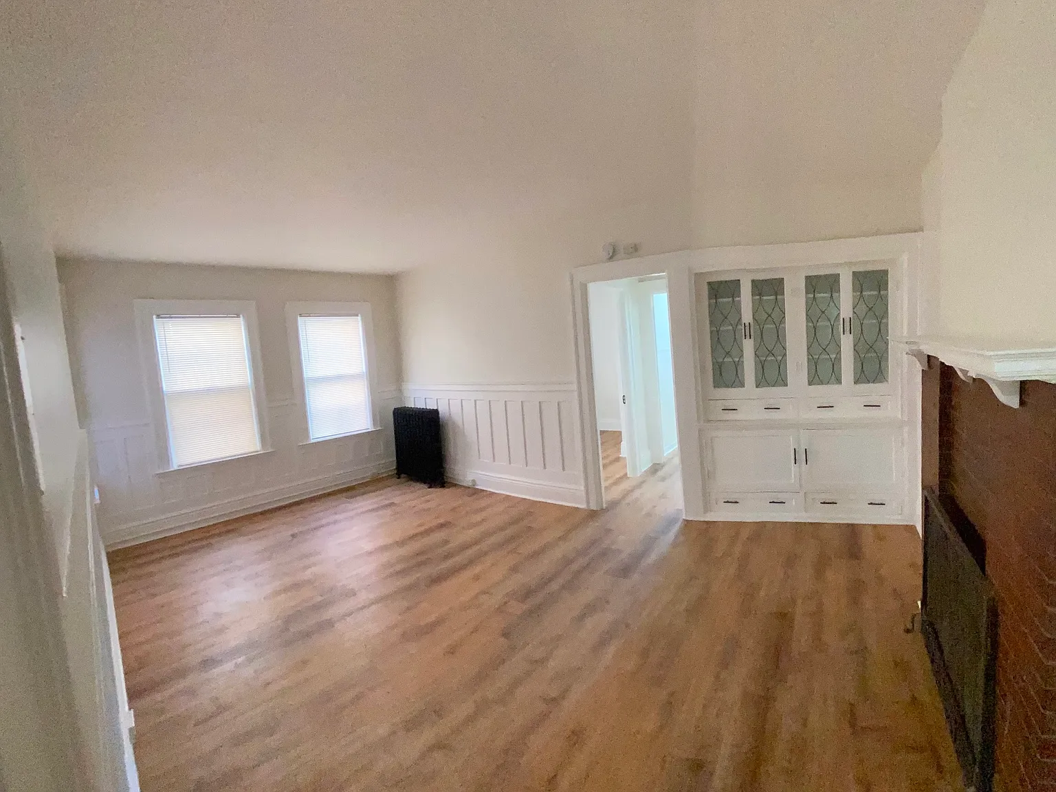 2 bed, 700 sqft, $1,425 — Photo 4