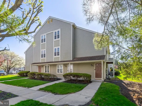 1206 Aberdeen Ln, Blackwood, NJ 08012