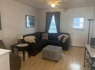 2106 W Fletcher St, Chicago, IL 60618