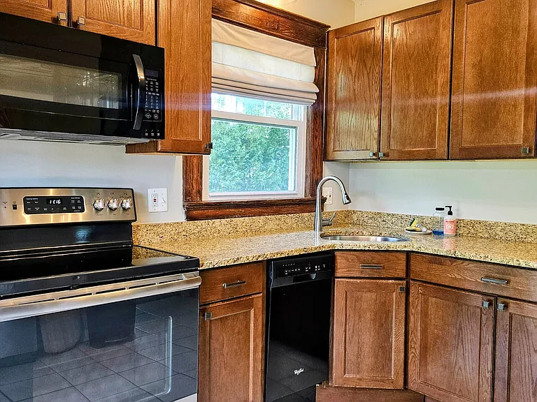 188 Plainville Ave — Photo 8