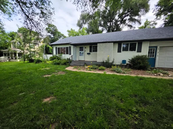 713 E Locust Street, Bolivar, MO 65613