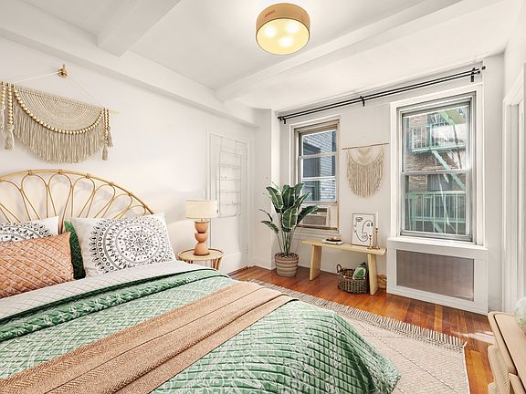 4th image of 325 W 45th St APT 620
