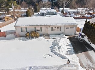 39 Thyme Ln, Springfield, MA 01129