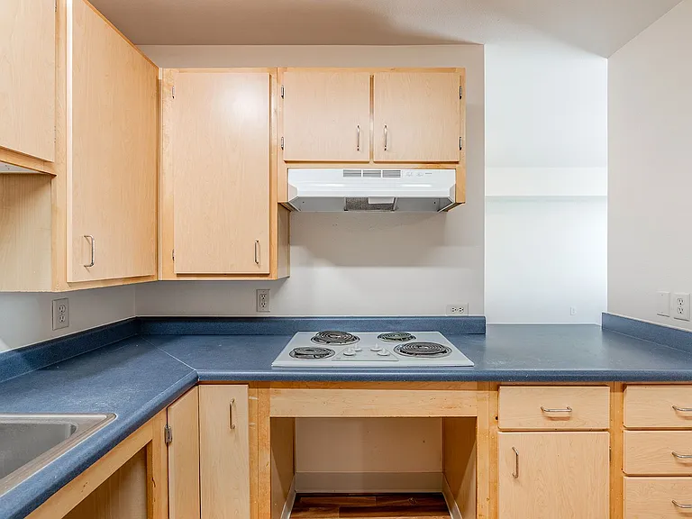 INCOME RESTRICTED Affordable Apartments in Hazelwood! — Photo 55