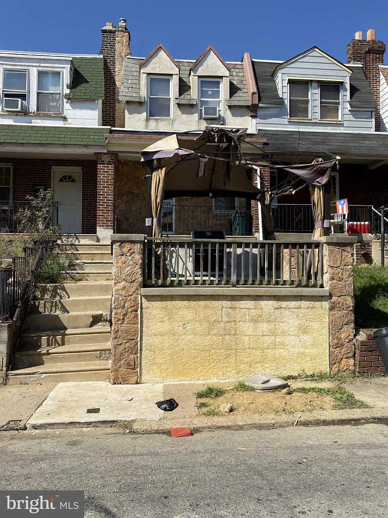 3940 Howland St photo 1