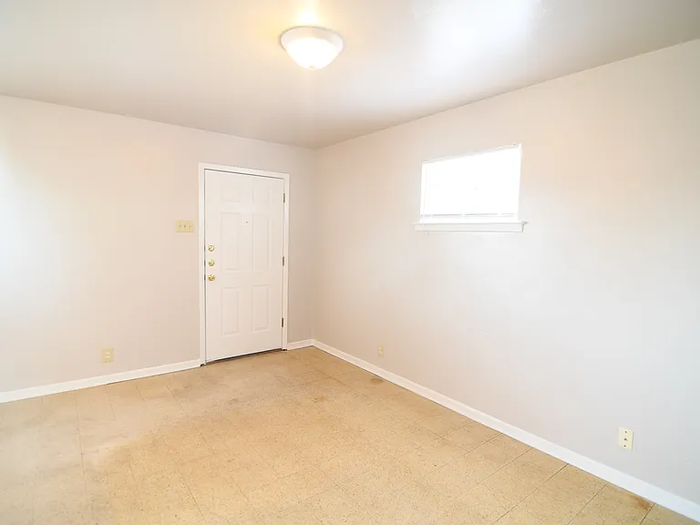 2802 W Ave N, Temple — Photo 8