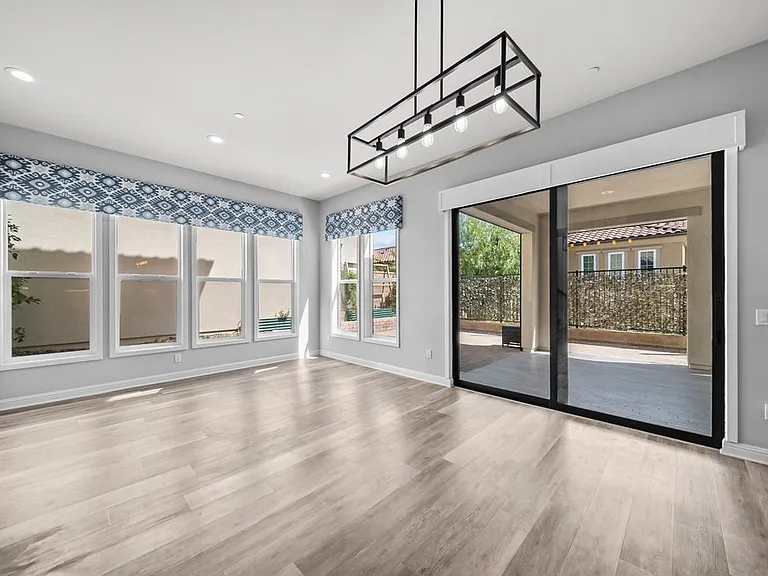 20752 Spruce Cir — Photo 10