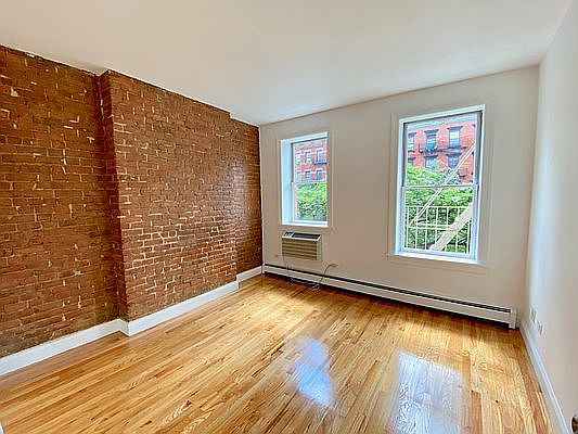 5th image of 705 9th Ave APT 4c
