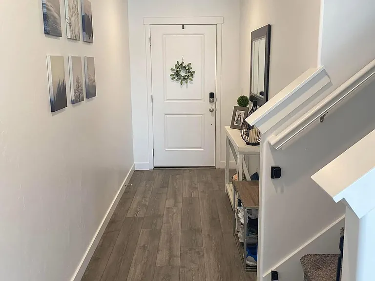 1066 E Pilot St — Photo 2