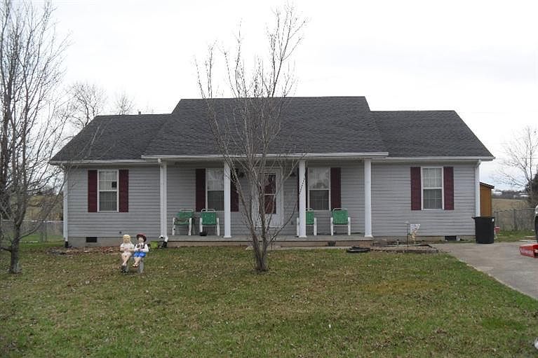 1st image of 287 Woodland Ln