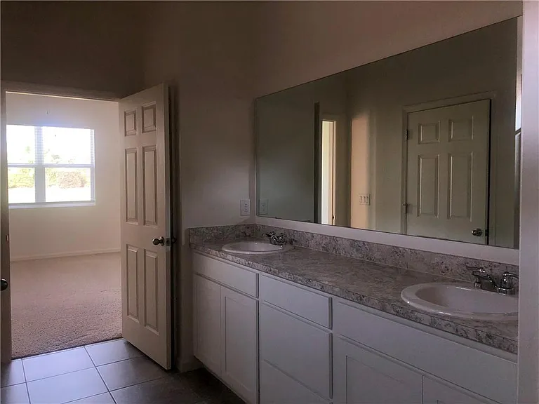 2585 Crowned Eagle Cir SW — Photo 5