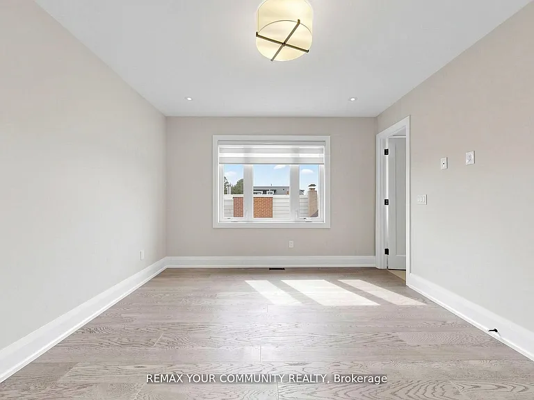 97 Ranee Ave — Photo 30