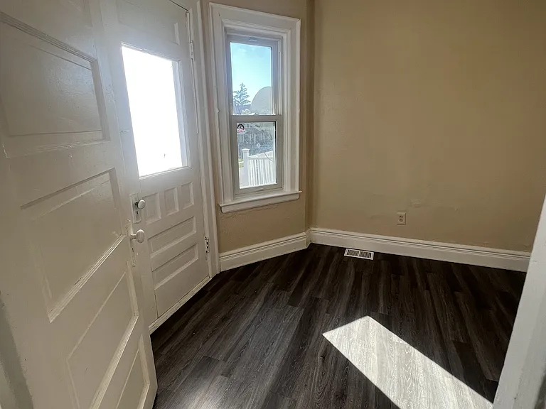 434 Winslow Ave #1 — Photo 10