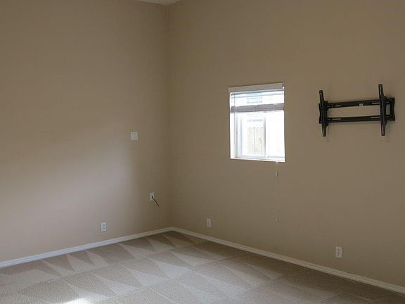 4th image of 1163 Seaward St
