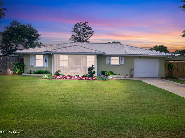 313 Jasmine Pl, Panama City Beach, FL 32413