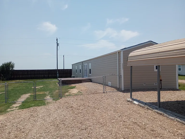 5697 Highway 71 S — Photo 34