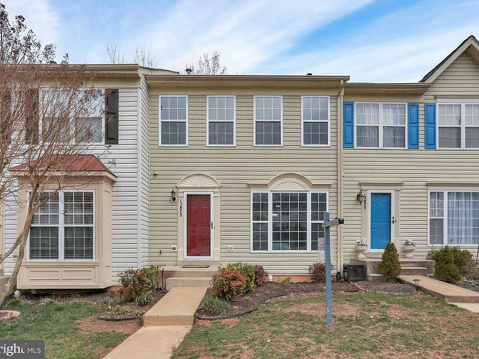 1st image of 15873 Pebblewood St