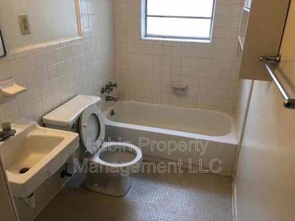 4th image of 3525 Clayphil Ave