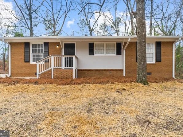 3323 E Victory Ct, Macon, GA 31211