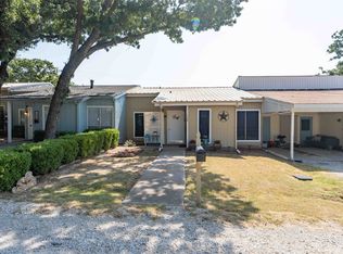 1229 Elm Ct, Runaway Bay, TX 76426