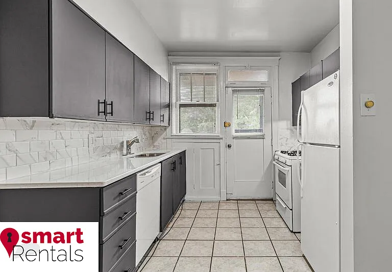 1722 Waverly Pl — Photo 25