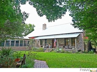 48 Cliffside Cir, Morgans Pt Resort, TX 76513