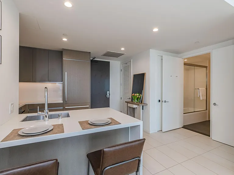 889 Francisco St #802 — Photo 16