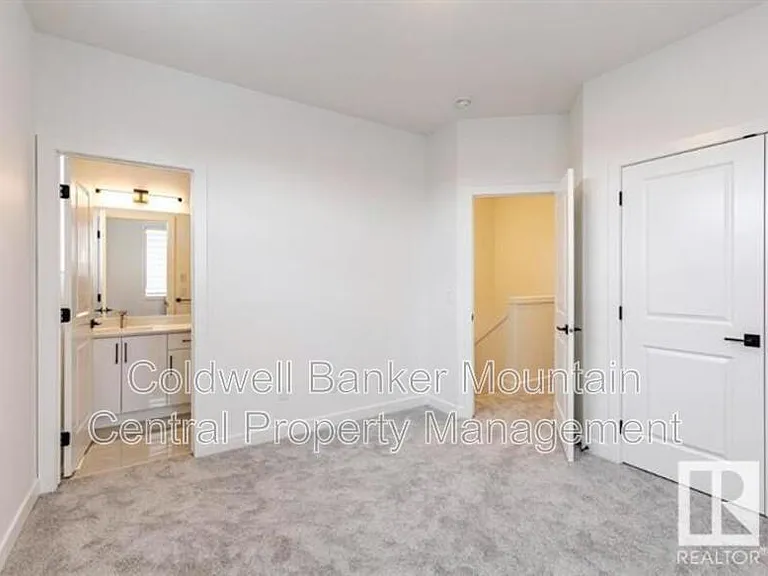 10008 162nd St NW — Photo 10