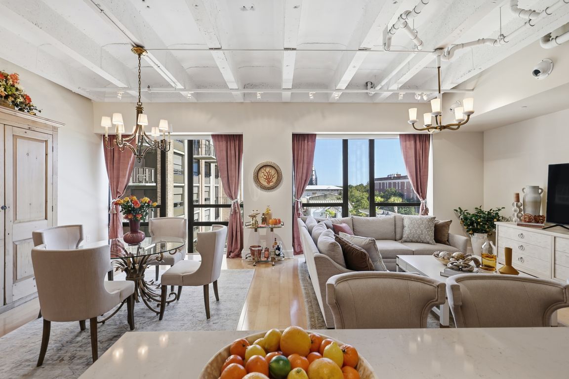 next background image